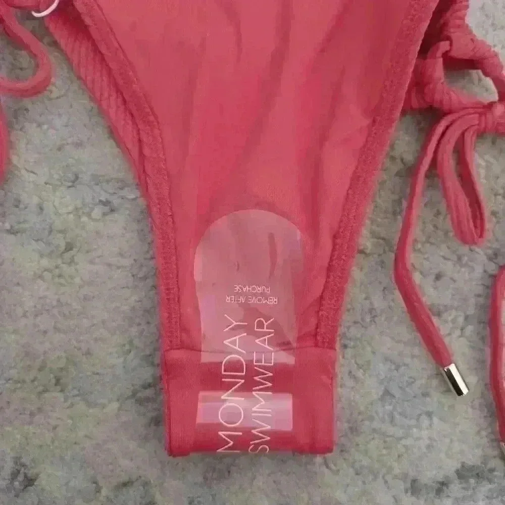 Monday Swimwear Women's Cala Conta Crinkle Sangria Orange Bottom P (0-2)
